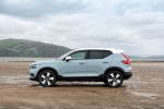 Volvo XC40 T3 Momentum 2018 года (UK)